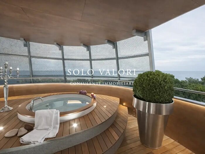 Appartamento con 5 locali in vendita in Lignano Sabbiadoro