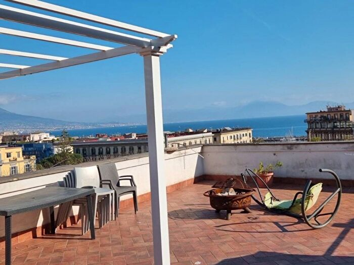 Appartamento quadrilocale in affitto in Rampe Sant'Antonio a Posillipo, Posillipo, Napoli