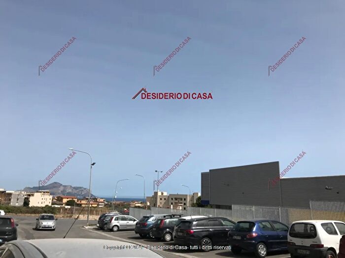 Appartamento con 6 locali in vendita in Via Papa Giovanni Paolo II Villabate Pa Italia, Villabate