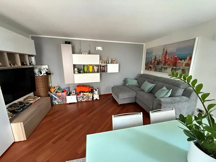Appartamento quadrilocale in vendita in Contrà Porti, Vicenza