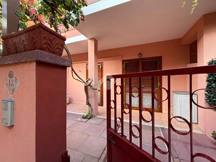 Appartamento quadrilocale in vendita in Via Tasso, Villasimius