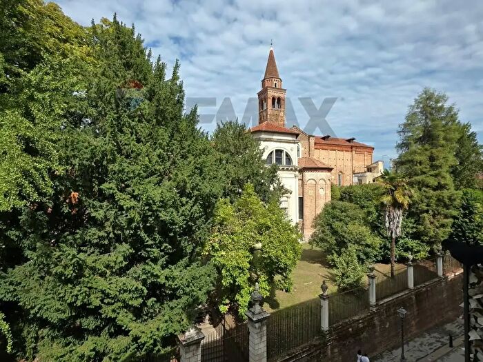 Appartamento bilocale in vendita in Corso Andrea Palladio, Vicenza