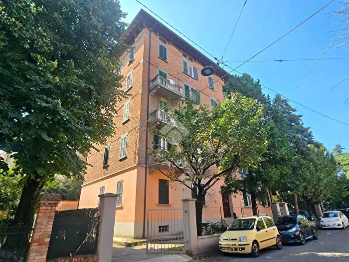 Appartamento trilocale in vendita in Via Marcello Prestinari, Reggio nell'Emilia