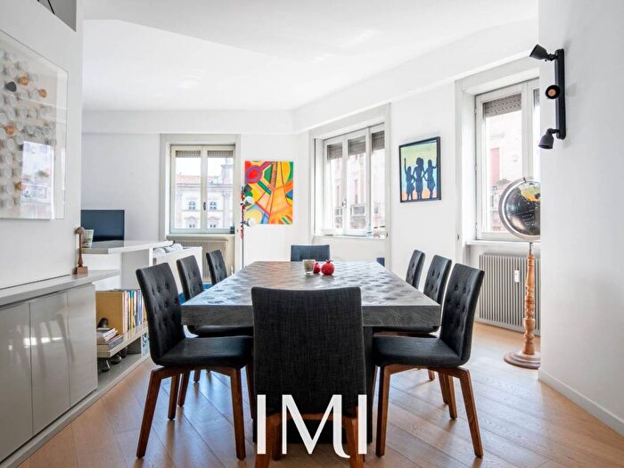 Appartamento con 5 locali in affitto in Via Nirone, SantAmbrogio, Milano