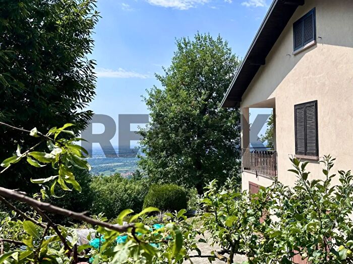 Casa con 9 locali in vendita in Via Fontanella, Sotto Il Monte Giovanni Xxiii