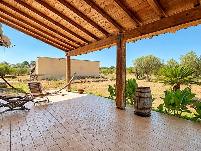 Casa con 6 locali in vendita in Via Carso, Oristano