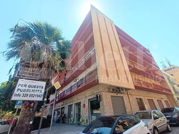 Appartamento con 5 locali in vendita in Via Rodolico, Trapani