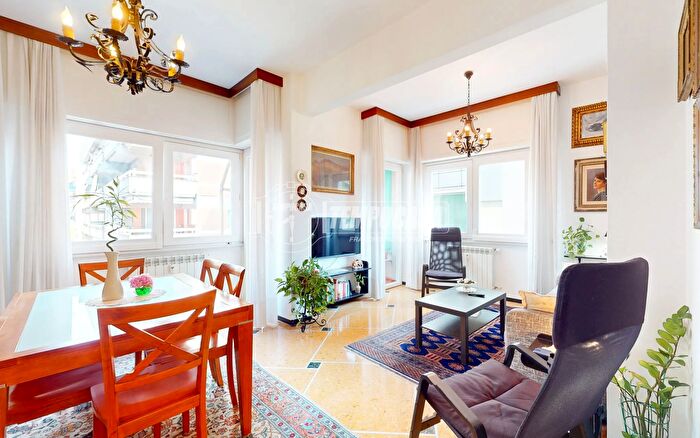 Appartamento trilocale in vendita in Rapallo