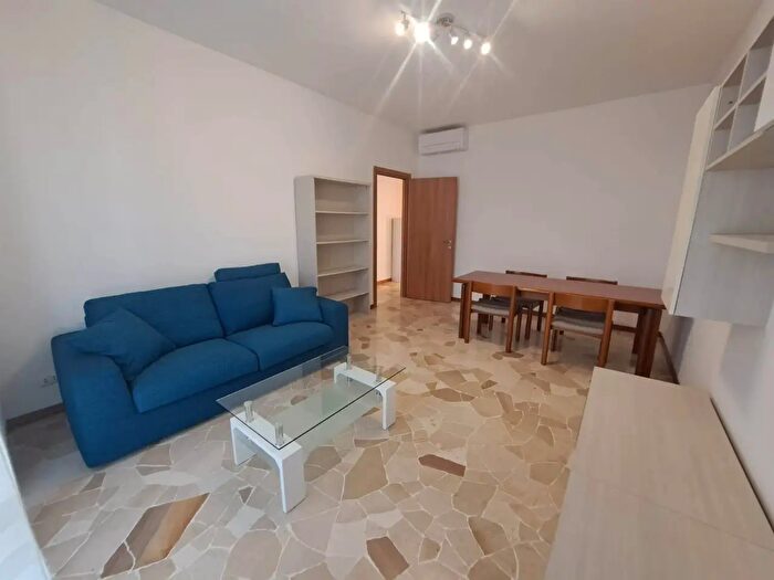 Appartamento bilocale in affitto in Via Giulietti, Milano