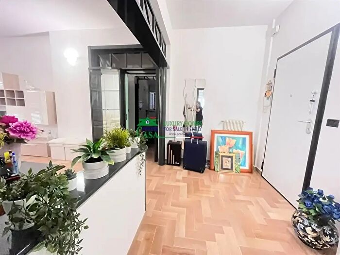 Appartamento con 5 locali in affitto in Viale della Resistenza, Comiso