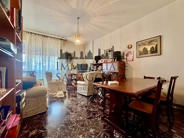 Appartamento quadrilocale in vendita in Via Giovan Battista Melloni, Bologna