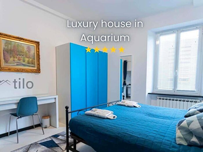 Appartamento trilocale in affitto in Via di Prè, Prè, Genova