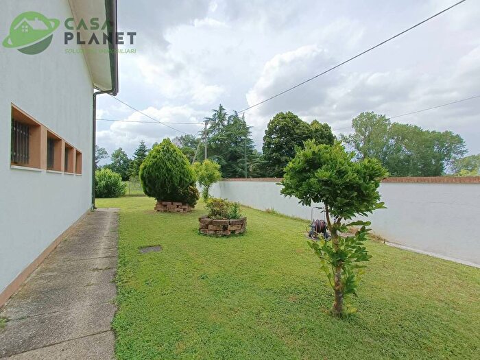 Casa con 6 locali in vendita in via scaramuzza, Zelarino, Venezia