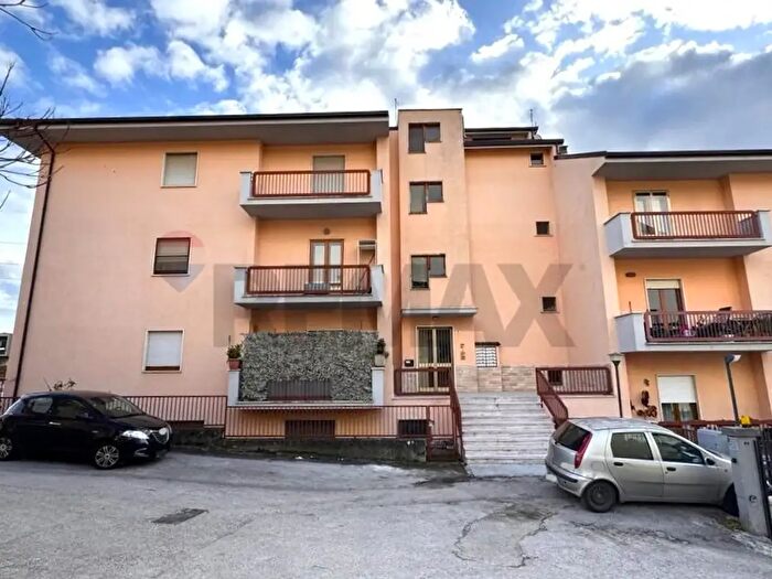 Appartamento con 6 locali in vendita in Via Monte Brancastello, LAquila