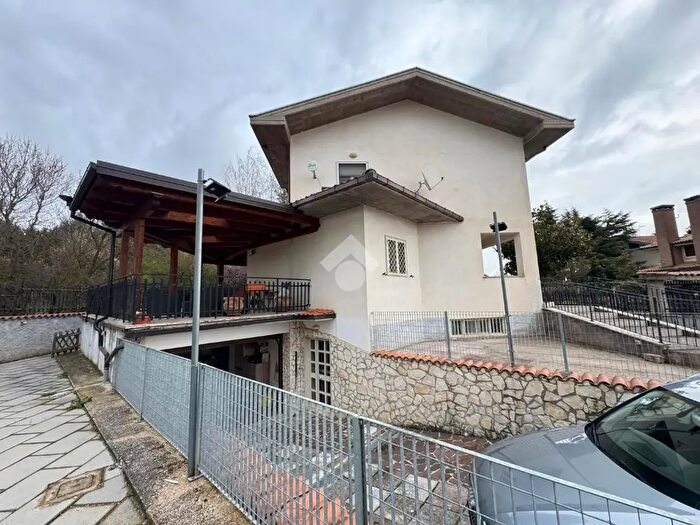 Casa quadrilocale in vendita in Via Giovanni XXIII, Avezzano