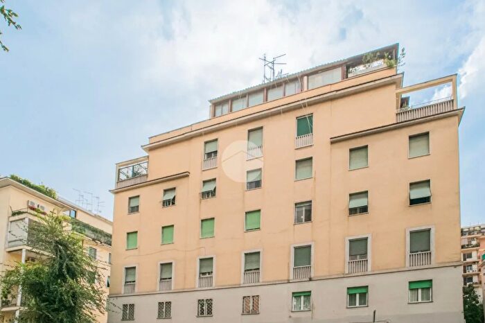 Appartamento trilocale in vendita in Viale dei Quattro Venti, Roma
