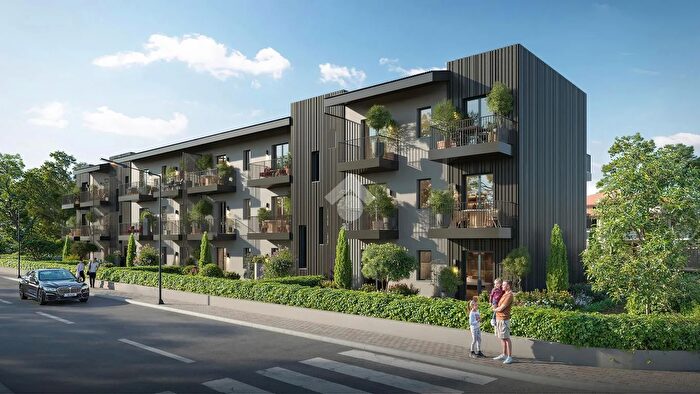 Appartamento trilocale in vendita in Via Grezze, Desenzano Del Garda