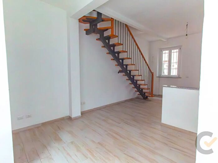 Casa trilocale in vendita in Via San Carlo, Sumirago