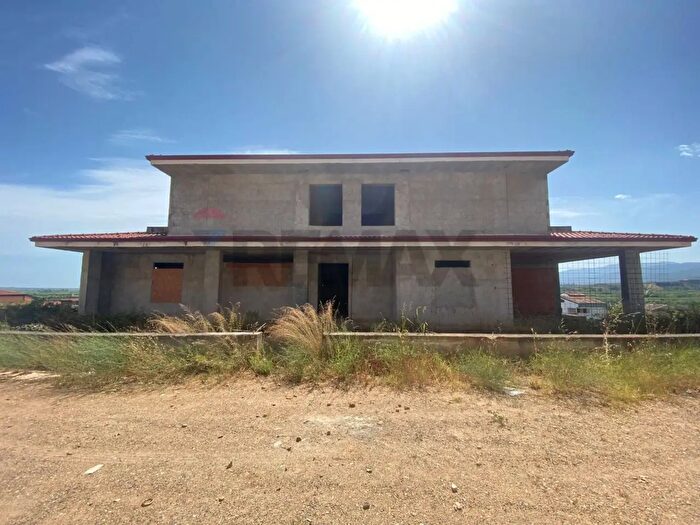 Casa con 9 locali in vendita in Localita Cantinella, CoriglianoRossano