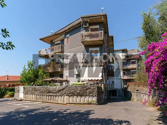 Appartamento con 7 locali in vendita in San Giovanni La Punta