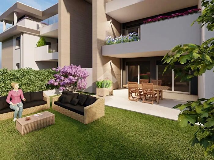 Appartamento quadrilocale in vendita in Via degli Orti, Arese