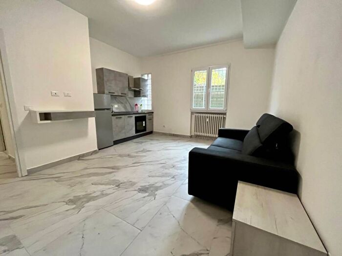 Appartamento trilocale in affitto in Via Vittorio Veneto, Centro, San Pietro in Casale