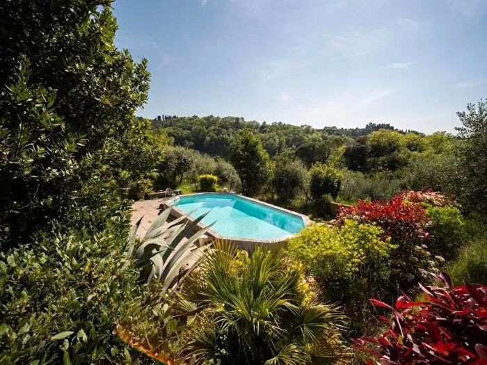 Casa con 12 locali in vendita in Montescudaio