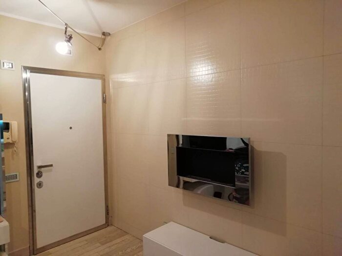 Appartamento bilocale in affitto in Via Biagio Petrocelli, Romanina, Roma