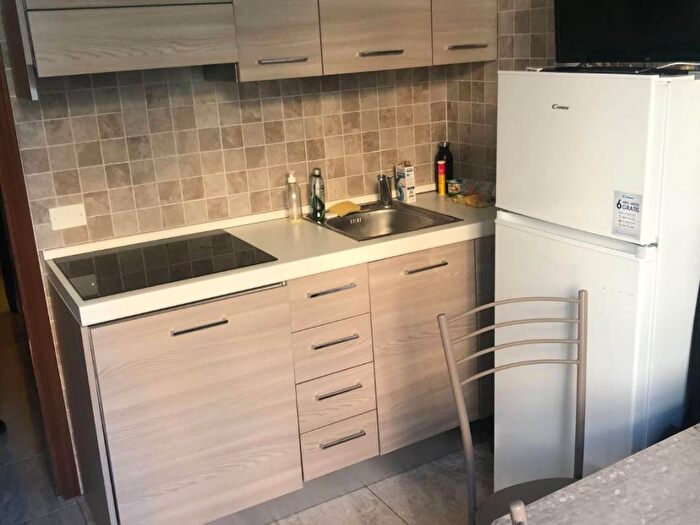 Appartamento monolocale in affitto in Via Carlo Ravizza, De Angeli, Milano