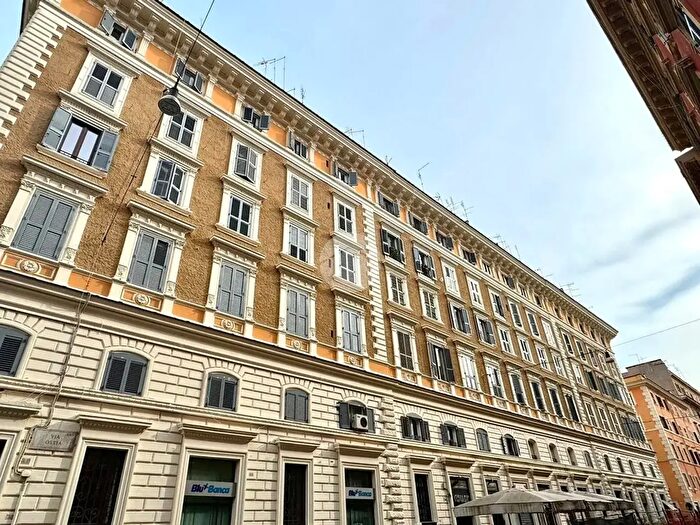 Appartamento monolocale in affitto in Via Ostia, Roma