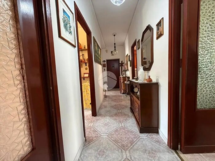 Appartamento quadrilocale in vendita in Via Assoro, Palermo