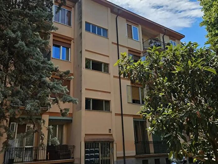 Appartamento quadrilocale in vendita in Via Valeggio, Verona