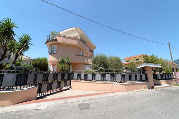 Casa con 6 locali in vendita in Via Trav Guerriero Snc, Tufino