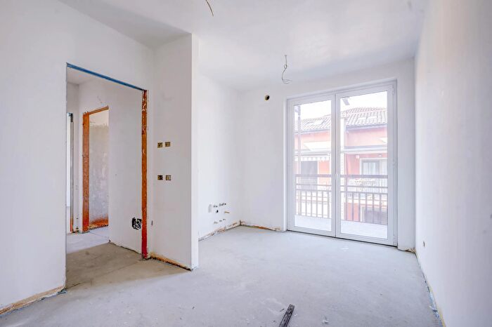 Appartamento bilocale in vendita in Via V Bellini, Cardano Al Campo