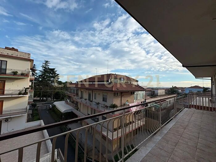 Appartamento quadrilocale in vendita in Via Aldo Moro, Fiumefreddo Di Sicilia