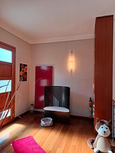 Casa con 8 locali in vendita in San Miniato