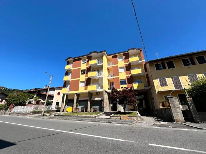 Appartamento quadrilocale in vendita in Via C Botta, Castellamonte