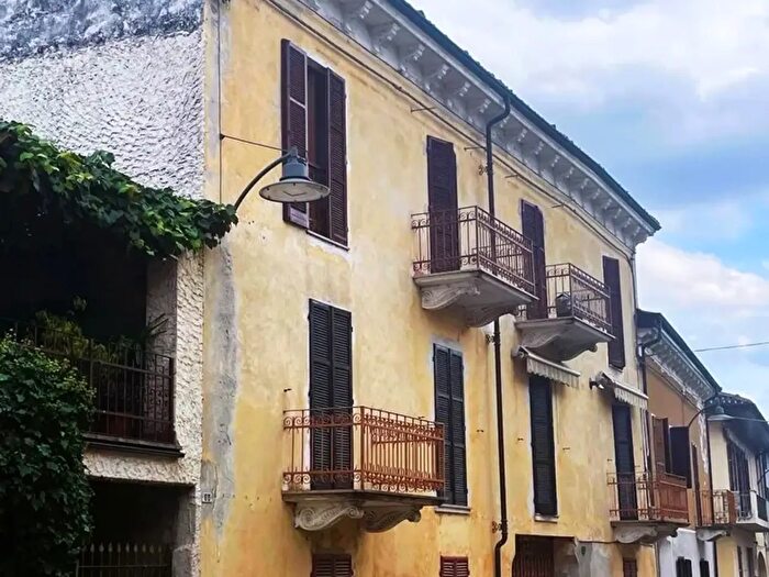 Appartamento trilocale in vendita in Via Marconi, Montalto Dora