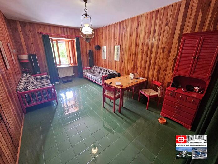 Appartamento trilocale in vendita in Piazzale Pian De Valli Rieti Rieti, Rieti