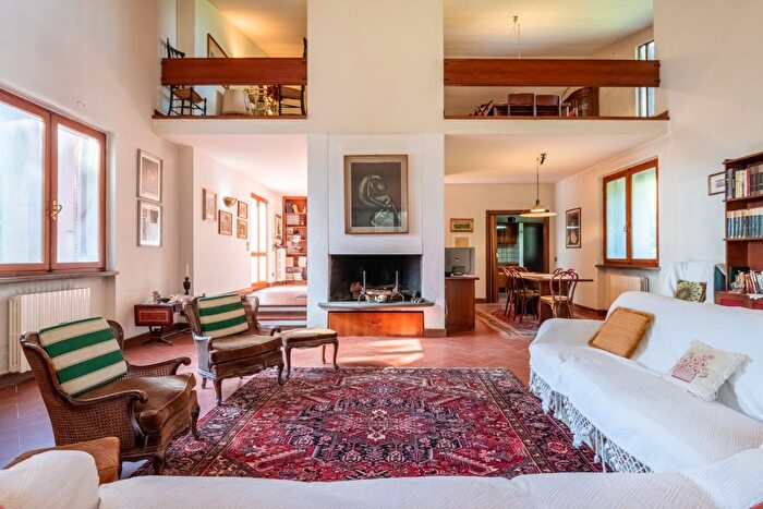 Casa con 6 locali in vendita in Ia di Panieretta, Vicopisano