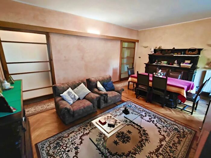 Appartamento con 5 locali in vendita in Lungo Dora Agrigento, Torino