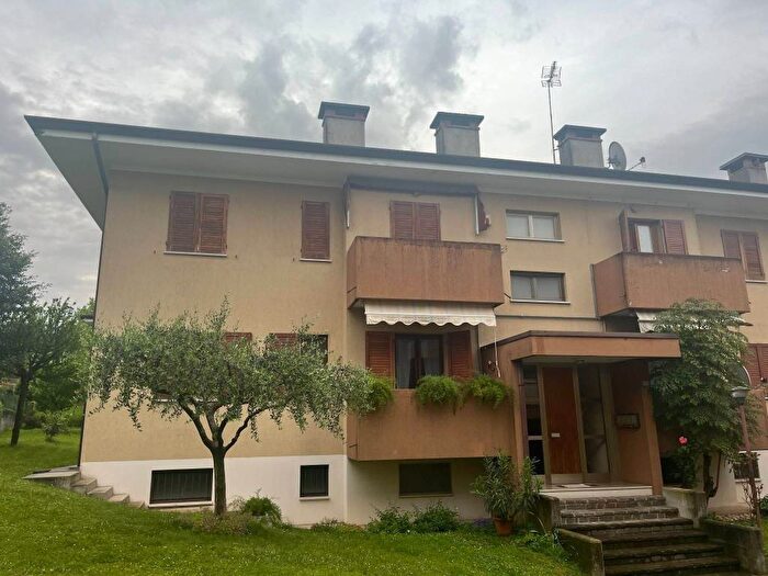 Appartamento quadrilocale in affitto in Vicolo Riviera, Centro, Fagagna