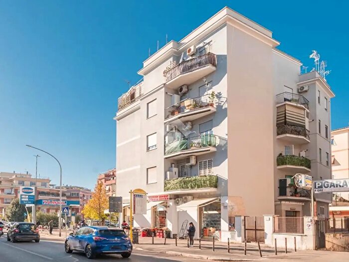 Appartamento bilocale in vendita in Via di Torrevecchia, Roma