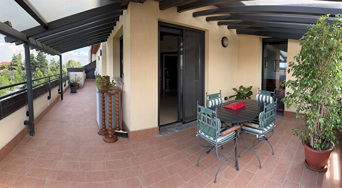 Appartamento quadrilocale in vendita in Vanzago