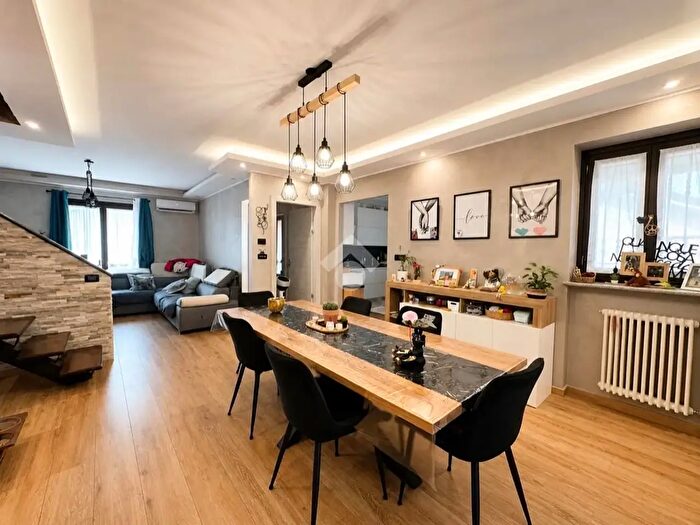 Appartamento con 5 locali in vendita in Via Forvilla, Givoletto