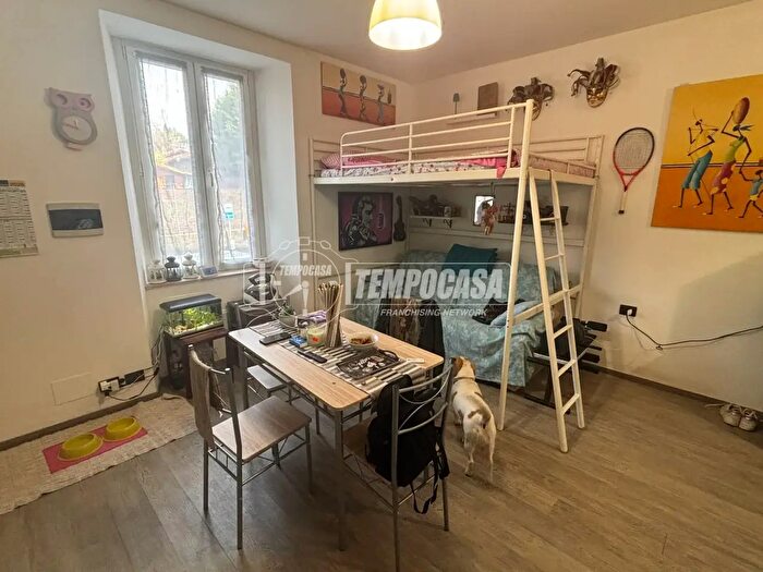 Appartamento monolocale in vendita in Bregnano