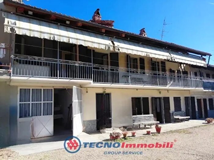 Casa con 5 locali in vendita in Frazione Piana, Rocca Canavese