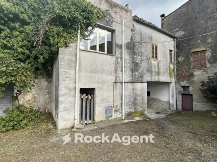 Casa trilocale in vendita in Via Villa Tassoni, Bellante