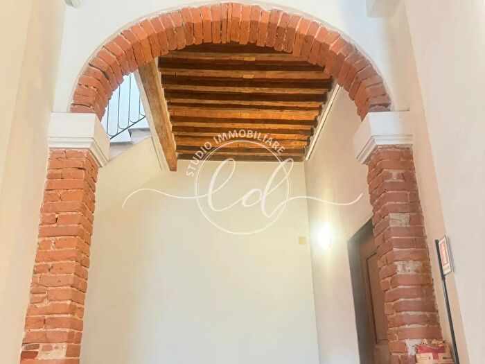 Appartamento quadrilocale in affitto in Pietrasanta