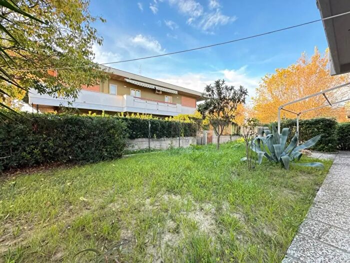 Appartamento trilocale in vendita in Silvi